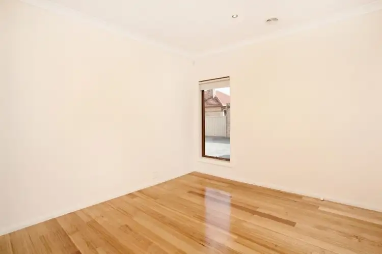 Fifth view of Homely house listing, 2/52 Cary Street, Sunshine North VIC 3020