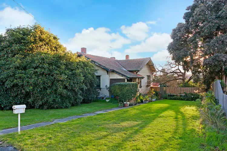 Fifth view of Homely house listing, 9 Linden Avenue, Ivanhoe VIC 3079