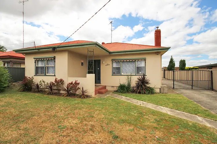 10 Whitta Street, Sebastopol VIC 3356