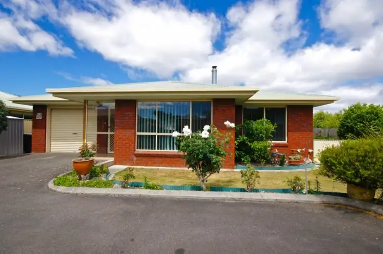 Main view of Homely unit listing, 2/52 Woodrising Avenue, Spreyton TAS 7310