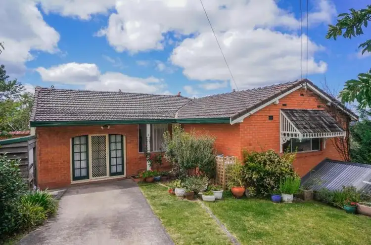 4 Wideview Avenue, Woodford NSW 2778