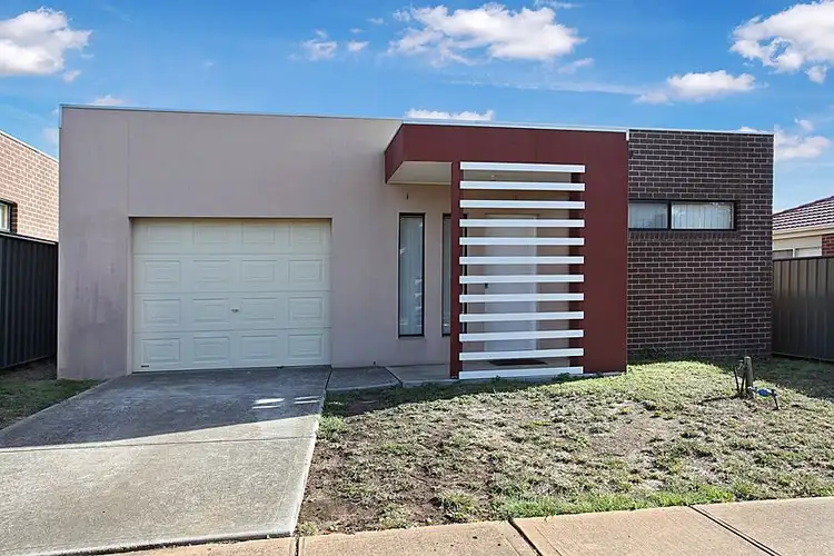 4 Bandler Park Way, Point Cook VIC 3030