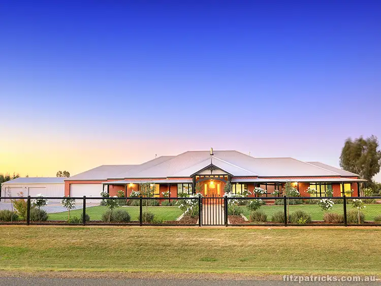 2 Veronica Place, Lake Albert NSW 2650