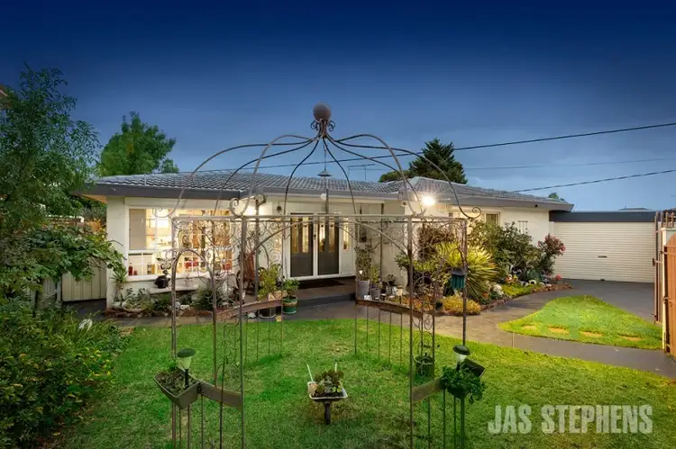 3 Iluka Court, Sunshine West VIC 3020