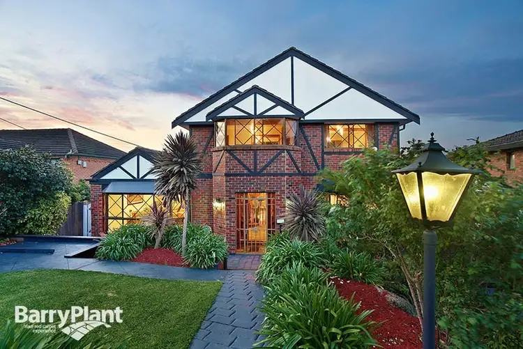 36 Crown Point Ridge, Chirnside Park VIC 3116