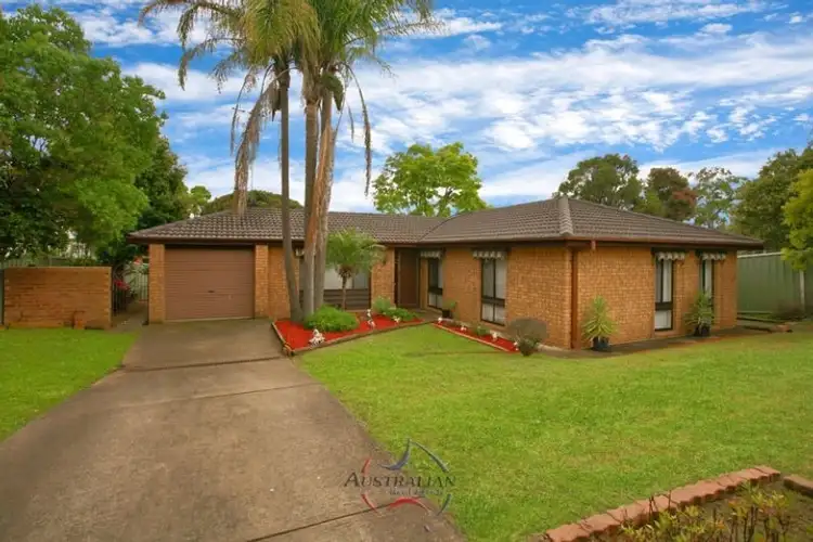 25 Clarence Road, St Clair NSW 2759