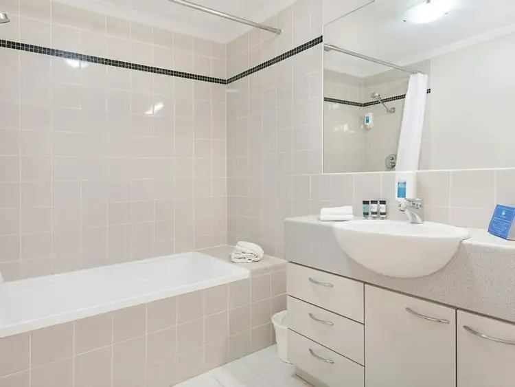 Sixth view of Homely apartment listing, 11/118 Mounts Bay Road, Perth WA 6000