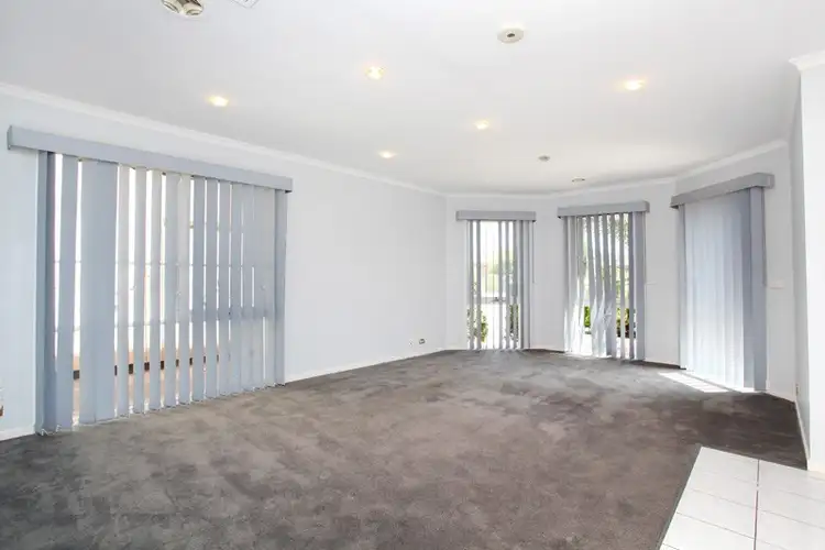 Fifth view of Homely house listing, 6 Paula Close, Sunshine West VIC 3020