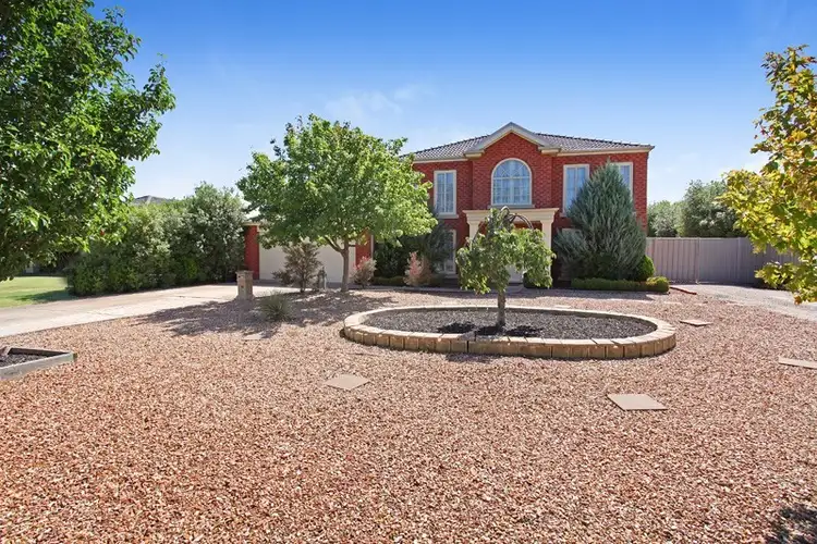 18 Prahn Court, Brookfield VIC 3338