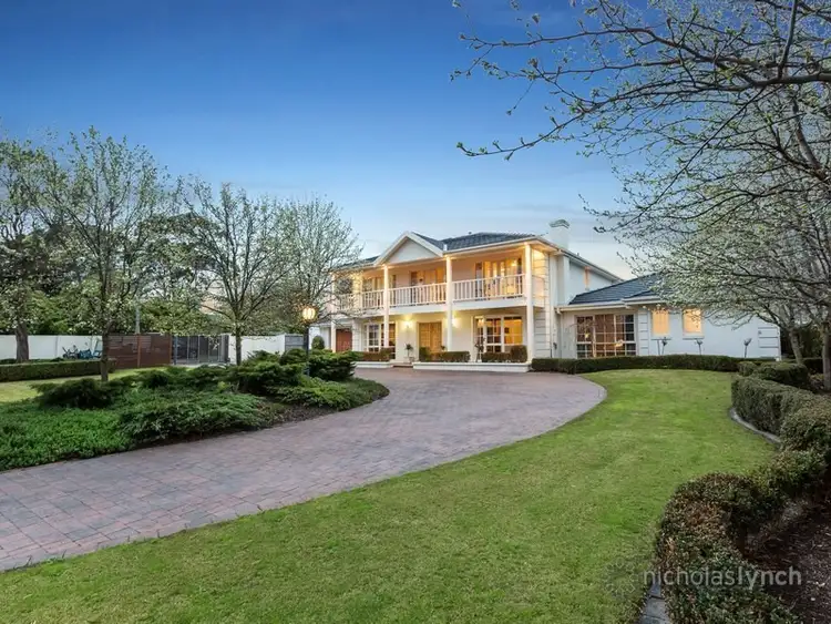 18 Old Mornington Road, Mount Eliza VIC 3930