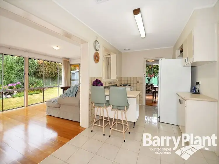 Sixth view of Homely house listing, 5 Cinder Court, Mulgrave VIC 3170