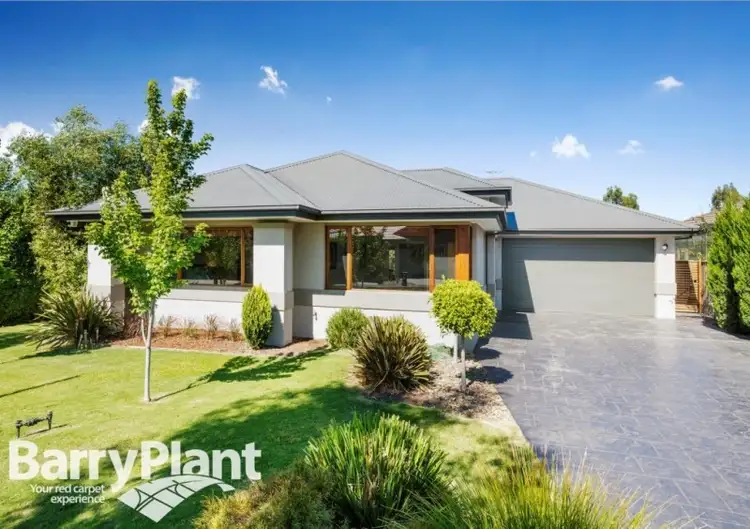 8 Rowell Drive, Mernda VIC 3754