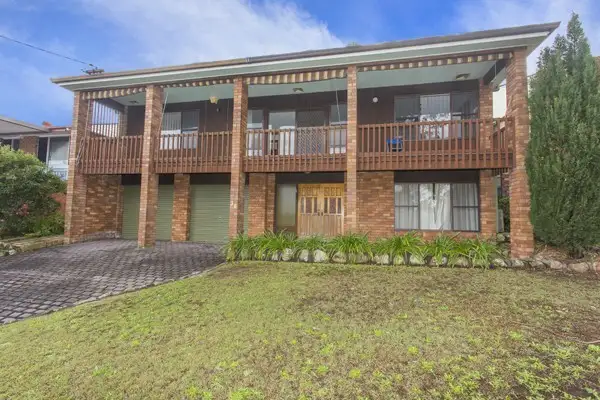38 Roy Avenue, Bolton Point NSW 2283
