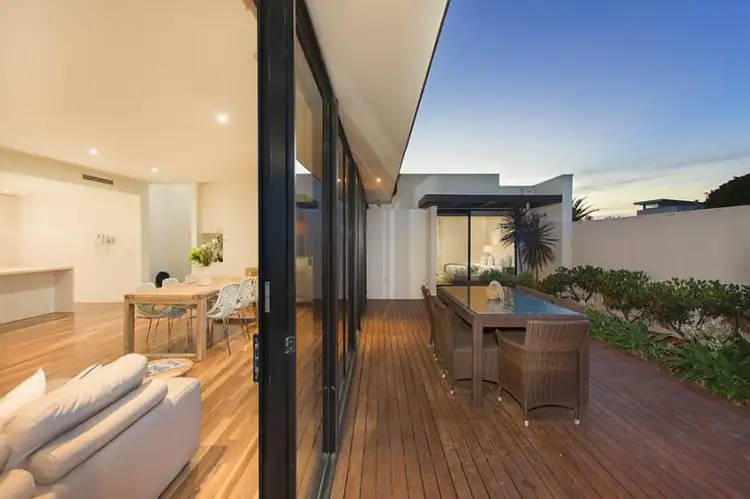 Fifth view of Homely townhouse listing, 2/72 Nepean Highway, Aspendale VIC 3195