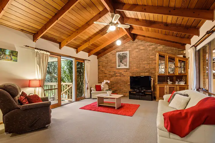Sixth view of Homely house listing, 5 Paulette Close, Greensborough VIC 3088