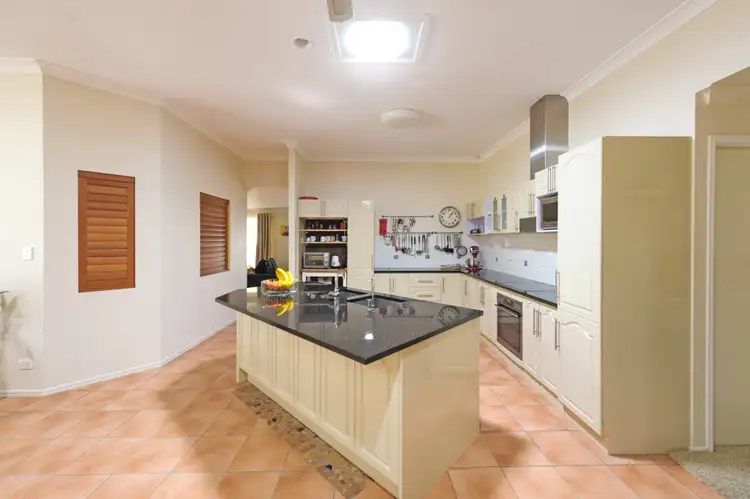 Fifth view of Homely house listing, 2 Christina Ryan Way, Arundel QLD 4214