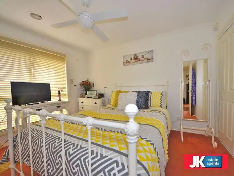 Sixth view of Homely house listing, 4 Finchley Park Crescent, Tarneit VIC 3029