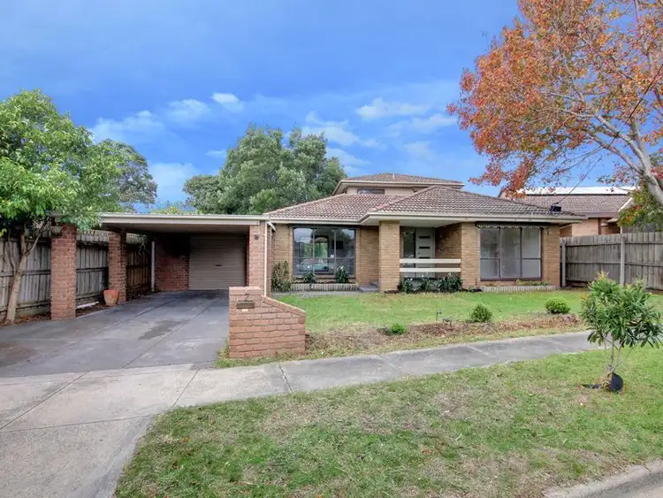 2 Glenora Court, Frankston VIC 3199