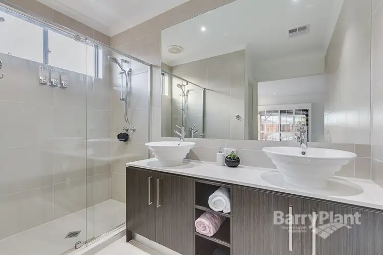 Sixth view of Homely house listing, 1 Rivoli Close, Plumpton VIC 3335