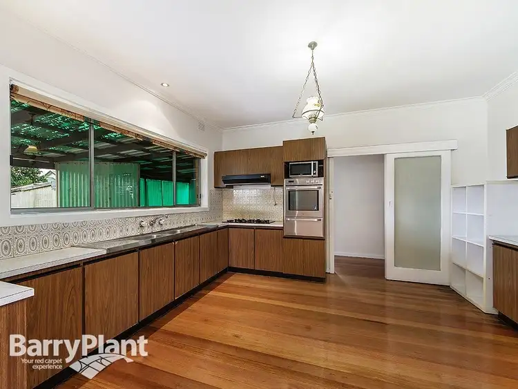 Fifth view of Homely house listing, 6 Levenia Street, St Albans VIC 3021
