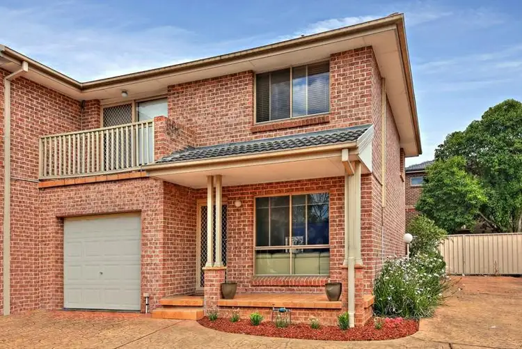7/43 Araluen Avenue, Moorebank NSW 1875