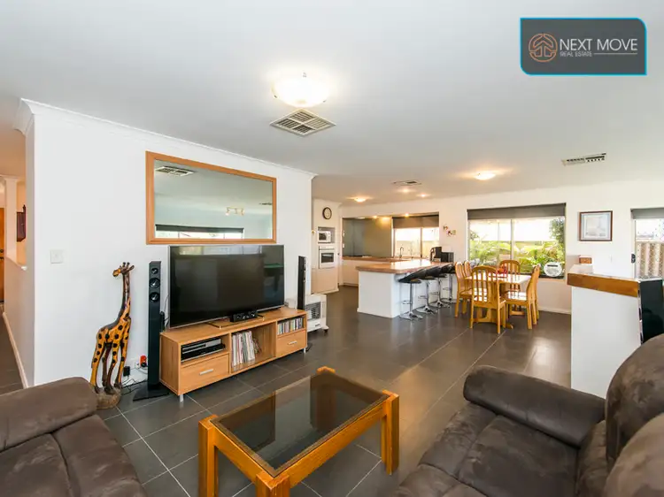 4 Songlark Place