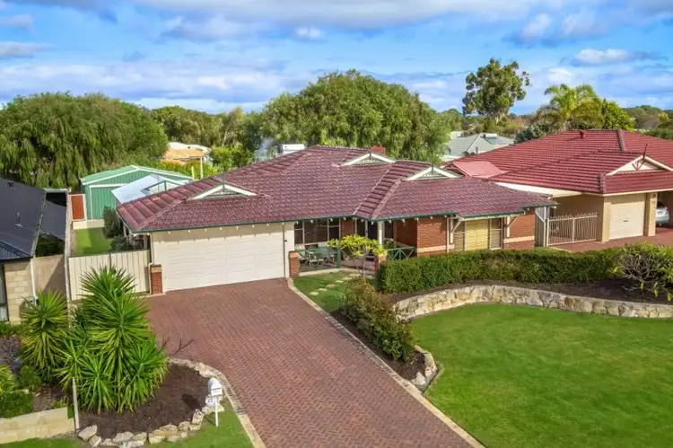 22 Kingfisher Boulevard, Broadwater WA 6280