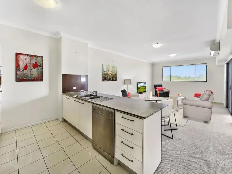 33/37 Playfield Street, Chermside QLD 4032