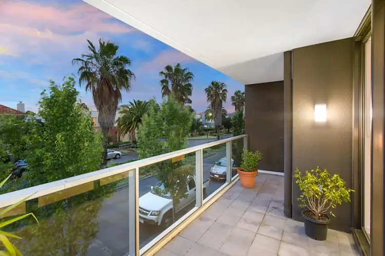 Fifth view of Homely apartment listing, 4/153 Beach Street, Port Melbourne VIC 3207