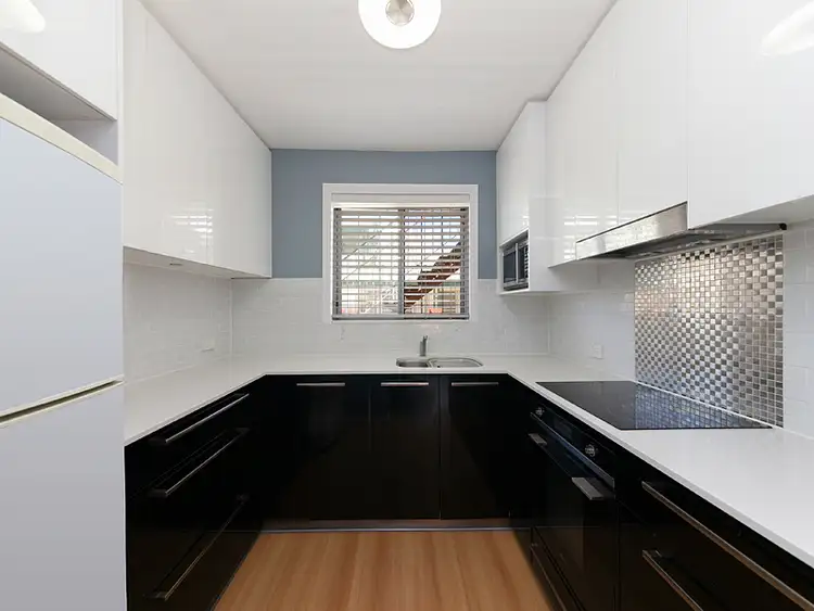 Fourth view of Homely unit listing, 3/94 Racecourse Road, Ascot QLD 4007