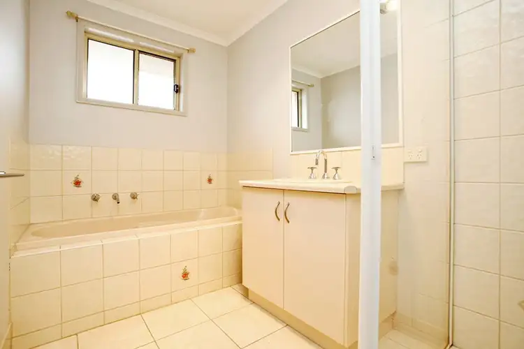Fifth view of Homely house listing, 21 Lincoln Park Close, Sanctuary Lakes VIC 3030