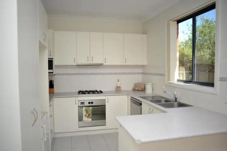 Second view of Homely house listing, 2/4 Samantha Place, Wangaratta VIC 3677
