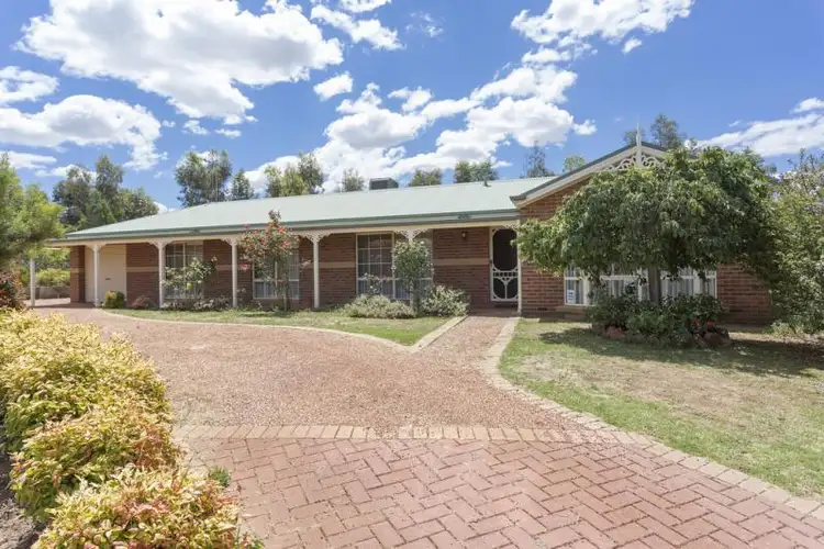 Main view of Homely house listing, 5 Joanna Court, Strathdale VIC 3550