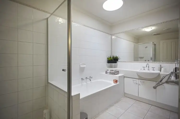 Sixth view of Homely unit listing, 1/6 Chandor Court, Notting Hill VIC 3168