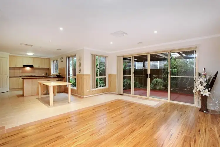 2 Gleneagles Drive, Melton West VIC 3337