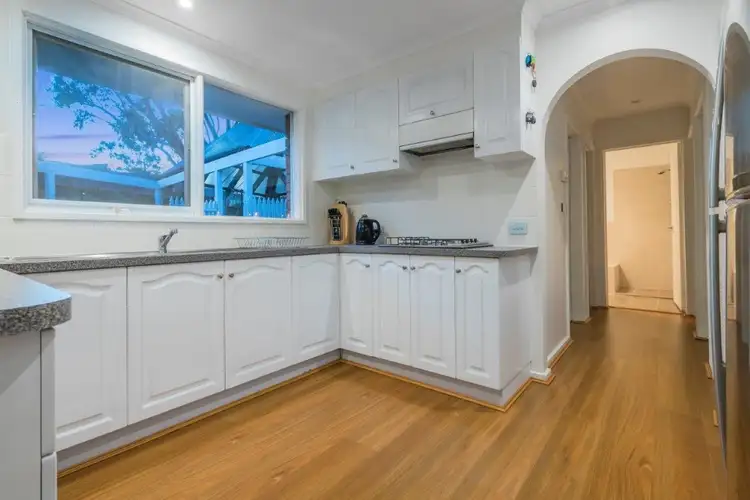 Sixth view of Homely house listing, 28 Fraser Court, Sunbury VIC 3429