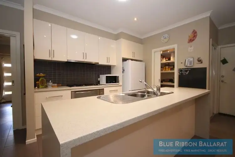 Fifth view of Homely house listing, 7 Copeworth Court, Alfredton VIC 3350