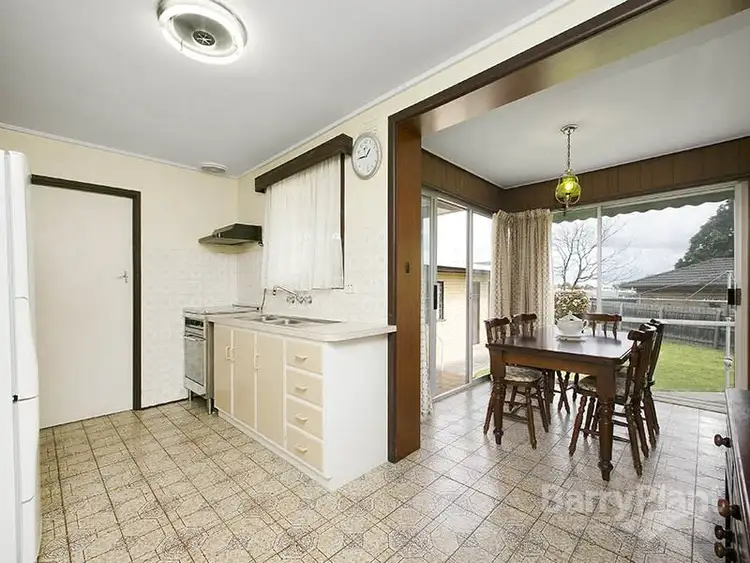 Fourth view of Homely house listing, 3 Merlin Court, Notting Hill VIC 3168
