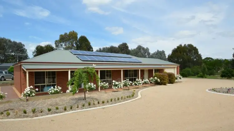 47 Firbank Drive, Waldara VIC 3678