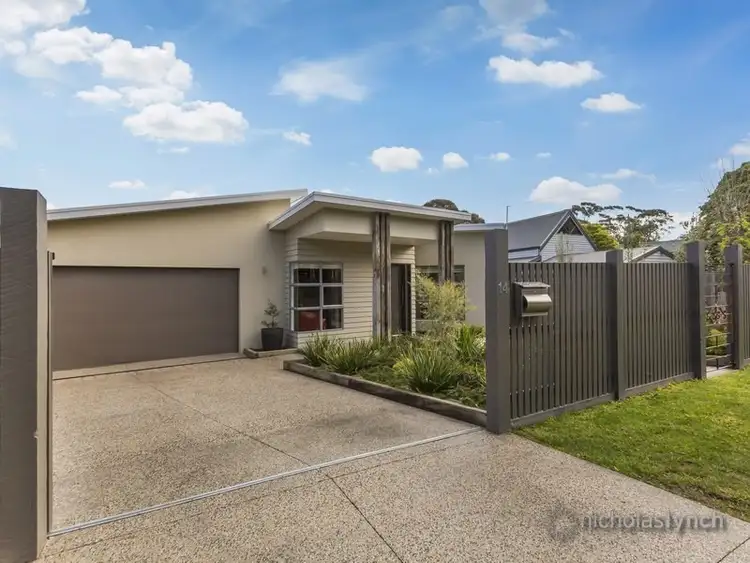 14 Kardella Lane, Mount Eliza VIC 3930
