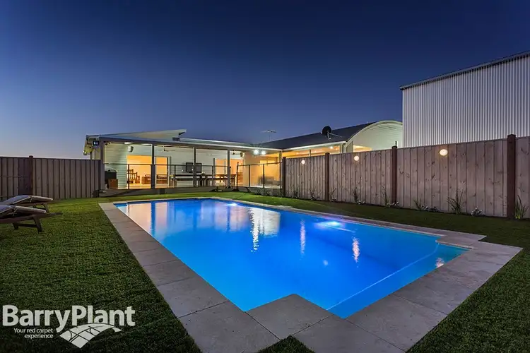 15 Regent Street, Little River VIC 3211