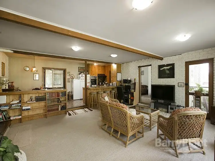 Second view of Homely house listing, 51 Illuka Crescent, Mount Waverley VIC 3149