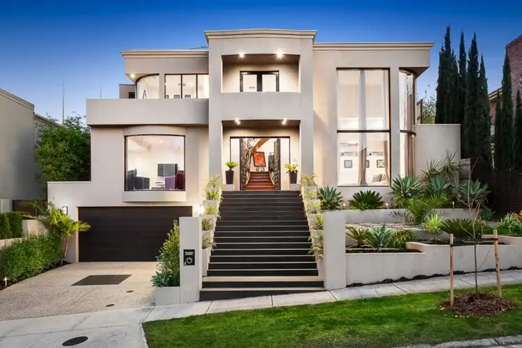 4 Chateau Rise, Bulleen VIC 3105
