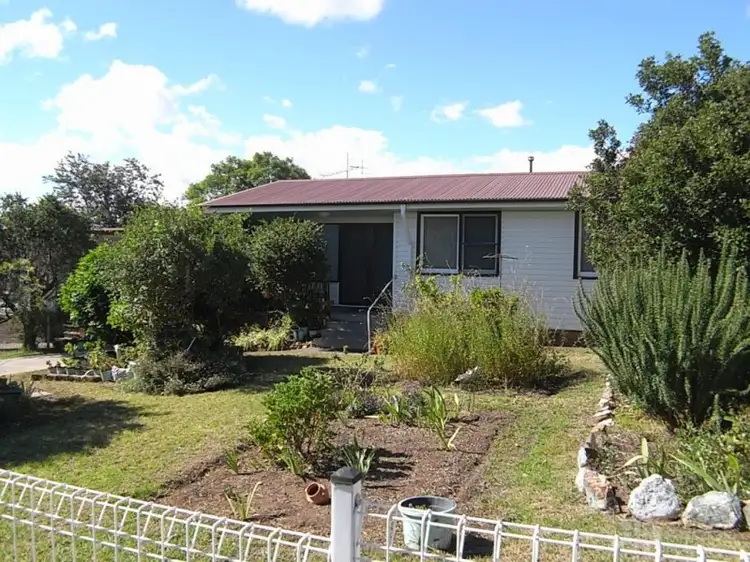 44 Anzac Parade, Muswellbrook NSW 2333