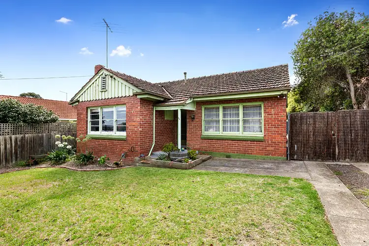 Fifth view of Homely house listing, 27 Pyalong Avenue, Rosanna VIC 3084