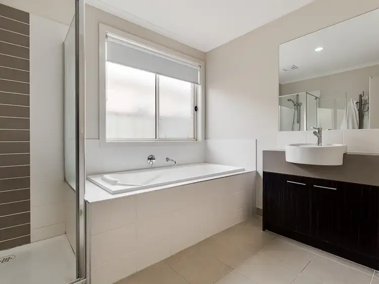 Seventh view of Homely house listing, 25 Rifflebird Drive, Tarneit VIC 3029