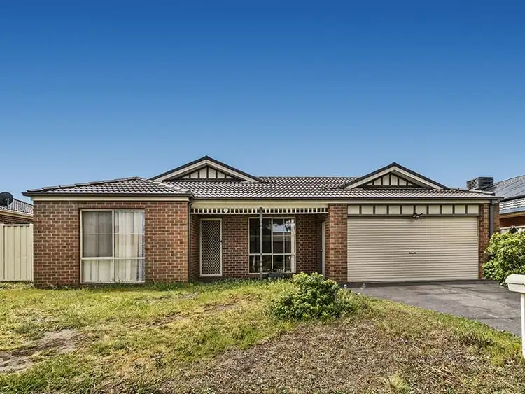 18 Nodosa Grove, Melton West VIC 3337