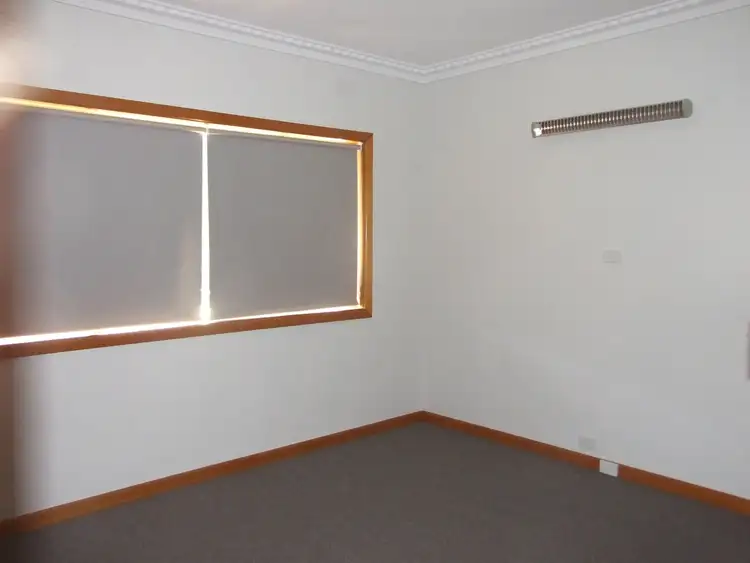 Fifth view of Homely unit listing, 4/8 Gayer Avenue, Wangaratta VIC 3677