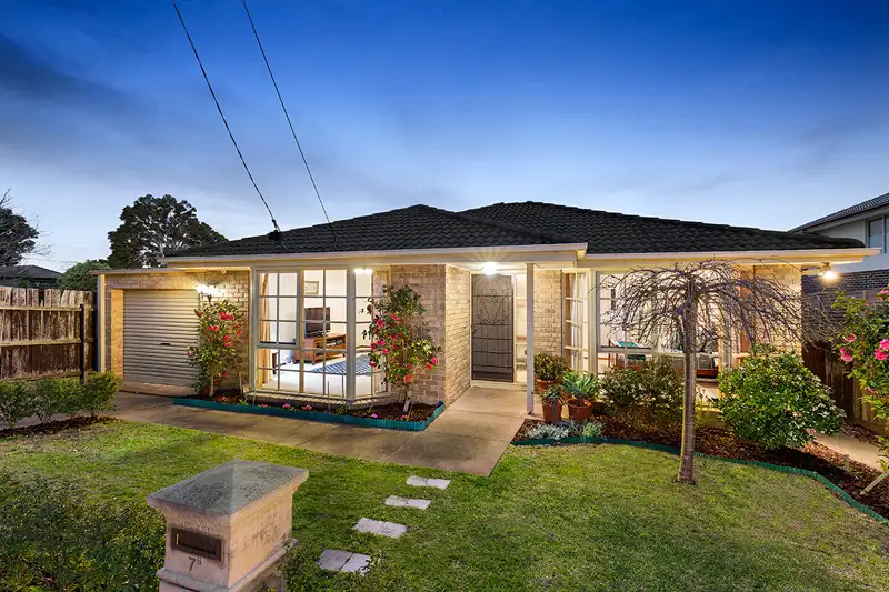 Main view of Homely unit listing, 2/7 Amelia Crescent, Doncaster East VIC 3109