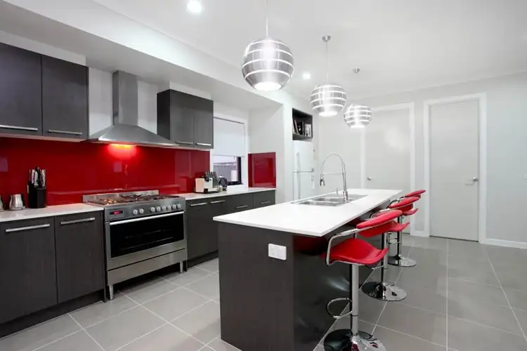 Seventh view of Homely house listing, 11 Edgerunner Circuit, St Albans VIC 3021